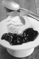 vanilla yogurt ice cream with blackberry jelly and mint